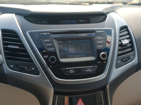 Used 2016 Hyundai Elantra SE w/ Option Group 02 FWD image 14