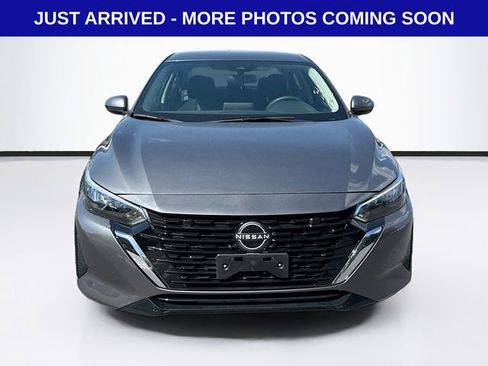 Used 2025 Nissan Sentra SV FWD image 2