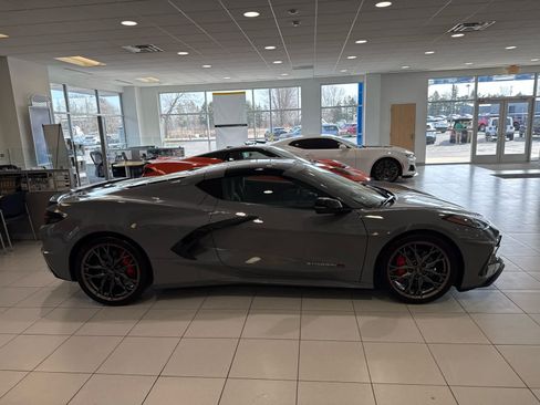 Used 2024 Chevrolet Corvette 2LT image 2