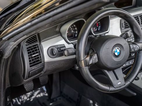 Used 2006 BMW M Roadster image 23