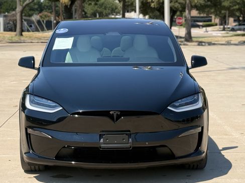 Used 2022 Tesla Model X Plaid AWD/4WD image 2