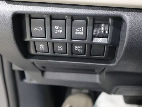 Used 2023 Subaru Forester Limited w/ Popular Package #2 AWD/4WD image 32