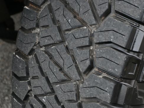 Used 2020 GMC Sierra 2500 SLT w/ SLT Premium Plus Package image 26