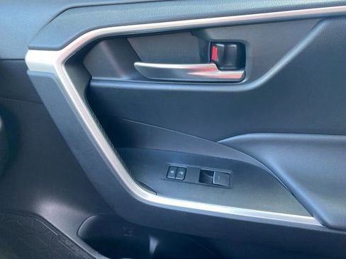 Used 2023 Toyota RAV4 XLE w/ Convenience Package image 28