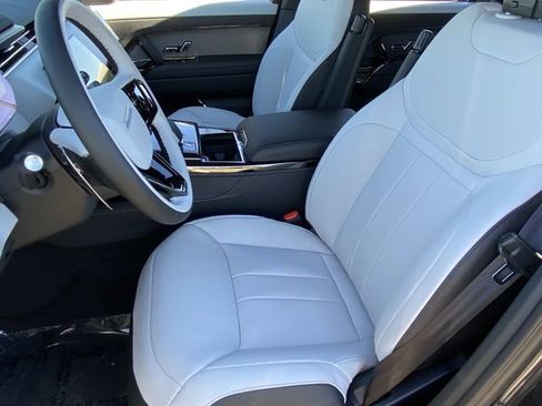 New 2026 Land Rover Range Rover Sport Dynamic SE image 6