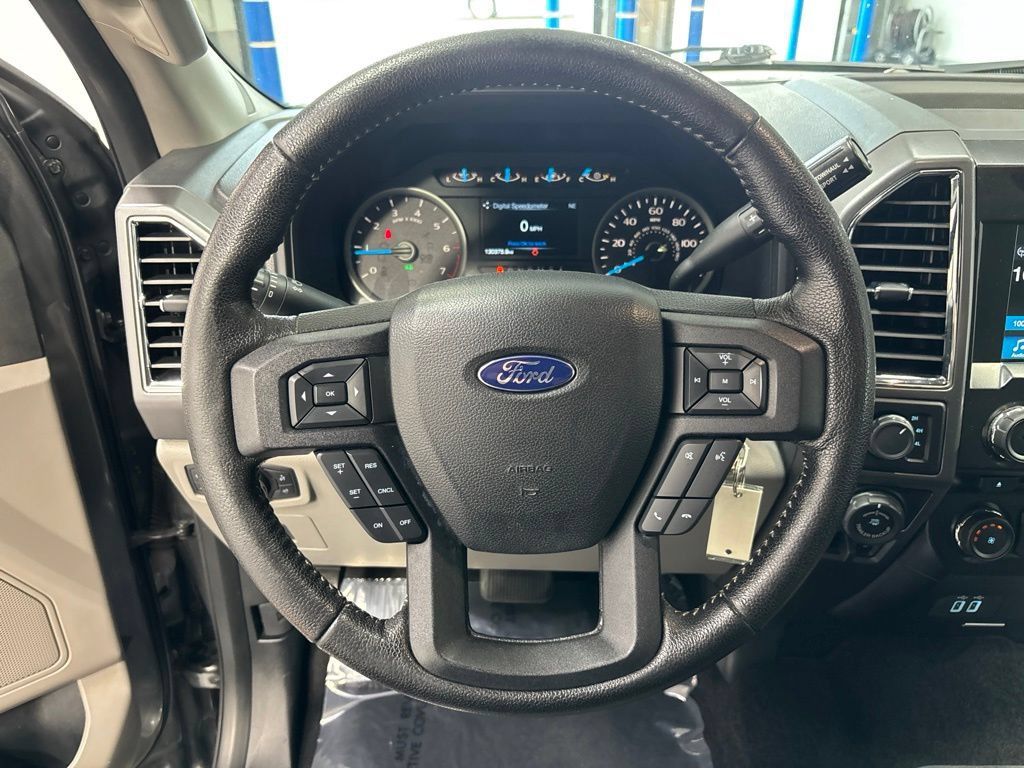 Used 2016 Ford F150 4x4 SuperCrew image 12