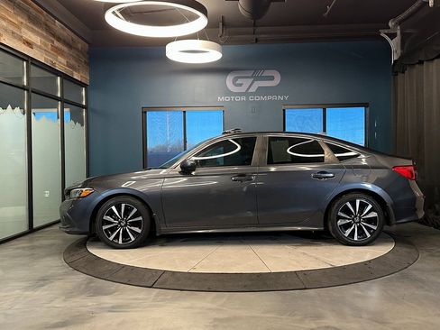 Used 2022 Honda Civic EX image 6