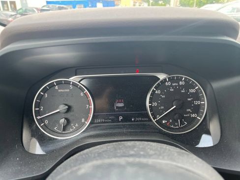 Used 2023 Nissan Rogue SV AWD/4WD image 11