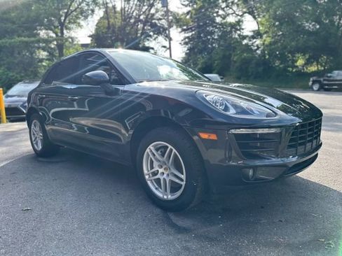 Used 2018 Porsche Macan Sport Edition image 7