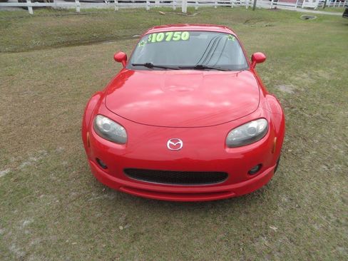 Used 2008 MAZDA MX-5 Miata Grand Touring w/ Premium Pkg image 10
