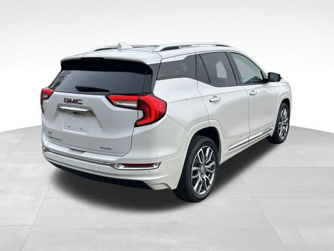 Used 2022 GMC Terrain Denali image 5