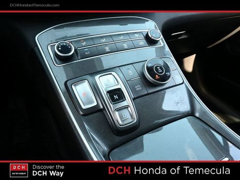 Used 2021 Hyundai Santa Fe SE image 11