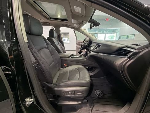 Used 2021 Buick Enclave Avenir w/ Avenir Technology Package FWD image 13