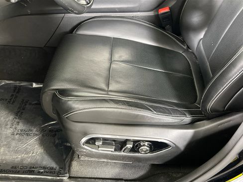 Used 2023 Jeep Grand Cherokee Overland w/ Adv Protech Group III image 19