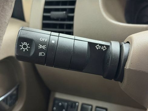Used 2017 Nissan Frontier SV RWD image 35