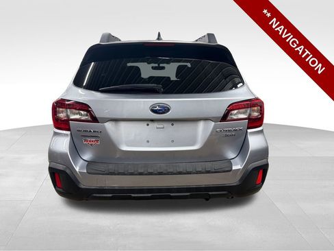 Used 2019 Subaru Outback 3.6R Limited image 4