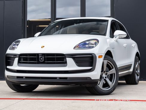 New 2026 Porsche Macan AWD/4WD image 1
