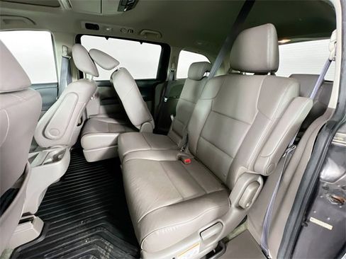 Used 2016 Honda Odyssey Touring Elite image 24