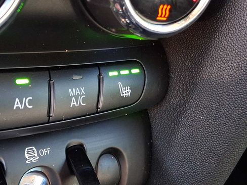 Used 2016 MINI Cooper 2-Door Hardtop FWD image 19