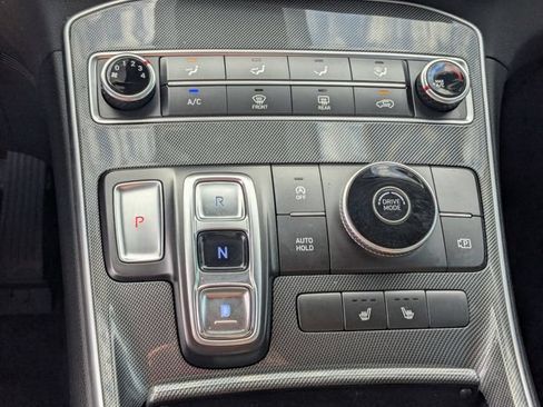 Used 2022 Hyundai Santa Fe SEL FWD image 17