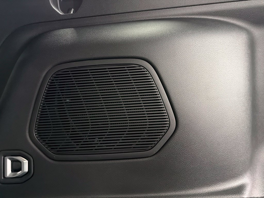 New 2026 Jeep Grand Cherokee Limited AWD/4WD image 9