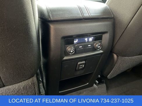 Certified 2023 Chevrolet Traverse LT image 20