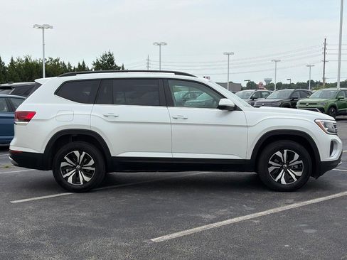Used 2026 Volkswagen Atlas SE AWD/4WD image 4