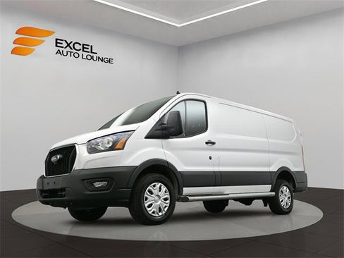 Used 2024 Ford Transit 250 Low Roof w/ Exterior Upgrade Package image 28