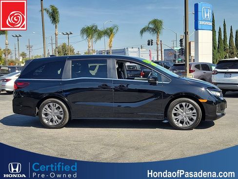 Certified 2026 Honda Odyssey Touring image 4