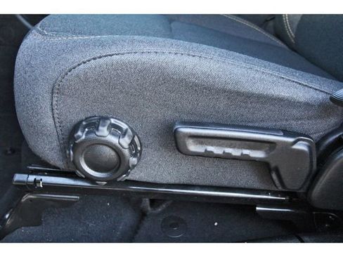 Used 2024 Jeep Wrangler Sport S image 29