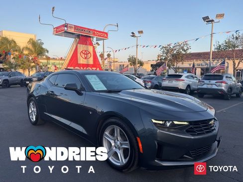 Used 2022 Chevrolet Camaro LT RWD image 1