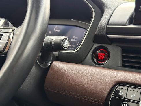 Used 2023 Honda Pilot Elite image 32