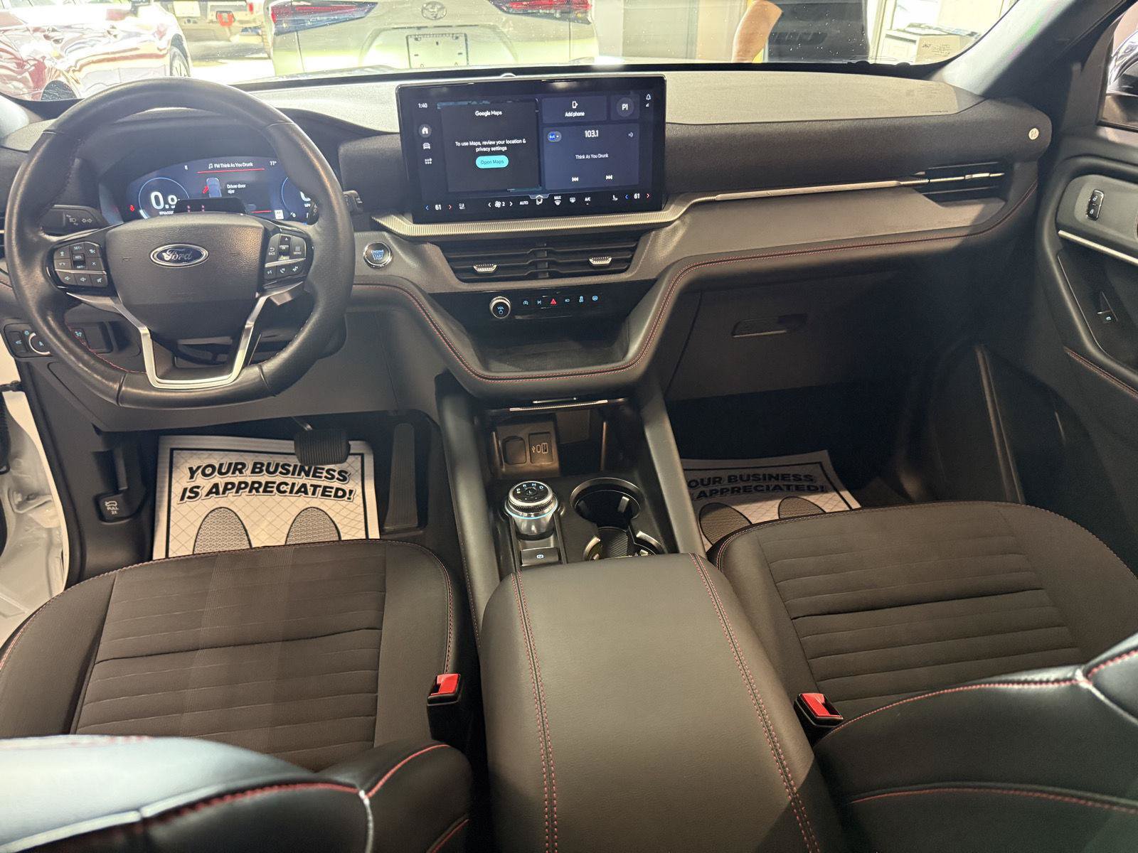 Used 2025 Ford Explorer ST-Line w/ ST-Line Street Pack AWD/4WD image 32