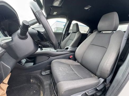 Used 2022 Honda HR-V Sport image 13