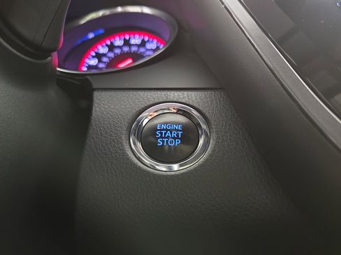 Used 2020 Toyota Camry XSE image 25