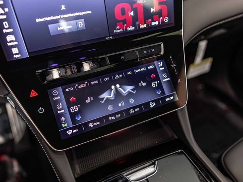 New 2025 Maserati Grecale Modena image 28