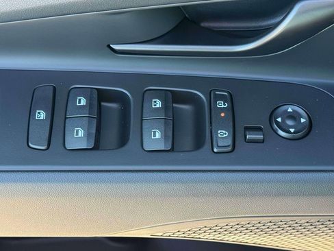 New 2026 Hyundai Elantra Sport FWD image 15