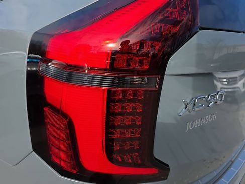 New 2026 Volvo XC90 B6 Plus w/ Protection Package Premier image 30