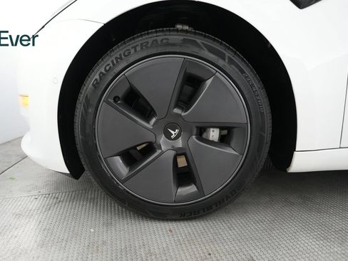 Used 2021 Tesla Model 3 Standard Range Plus RWD image 19