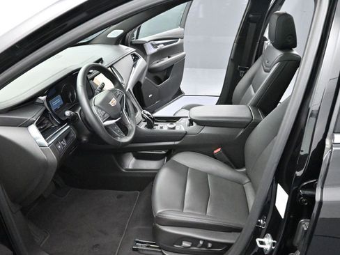 Certified 2025 Cadillac XT5 Premium Luxury image 13