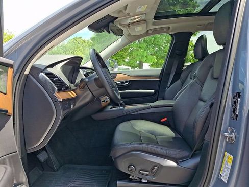 Used 2023 Volvo XC90 B6 Plus w/ Protection Package AWD/4WD image 14