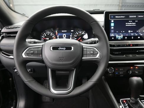 New 2026 Jeep Compass Latitude AWD/4WD image 7
