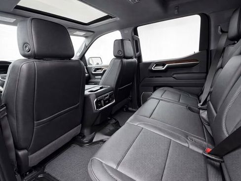 Used 2024 GMC Sierra 1500 Denali image 11