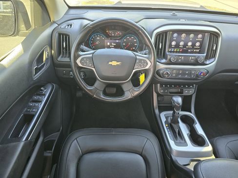 Used 2022 Chevrolet Colorado ZR2 w/ ZR2 Midnight Special Edition AWD/4WD image 16