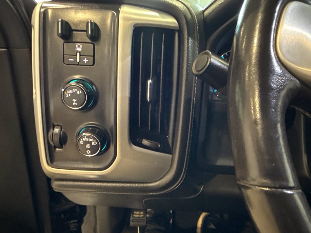 Used 2018 GMC Sierra 1500 SLT AWD/4WD image 33