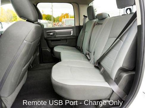 Used 2022 RAM 1500 Classic SLT image 7