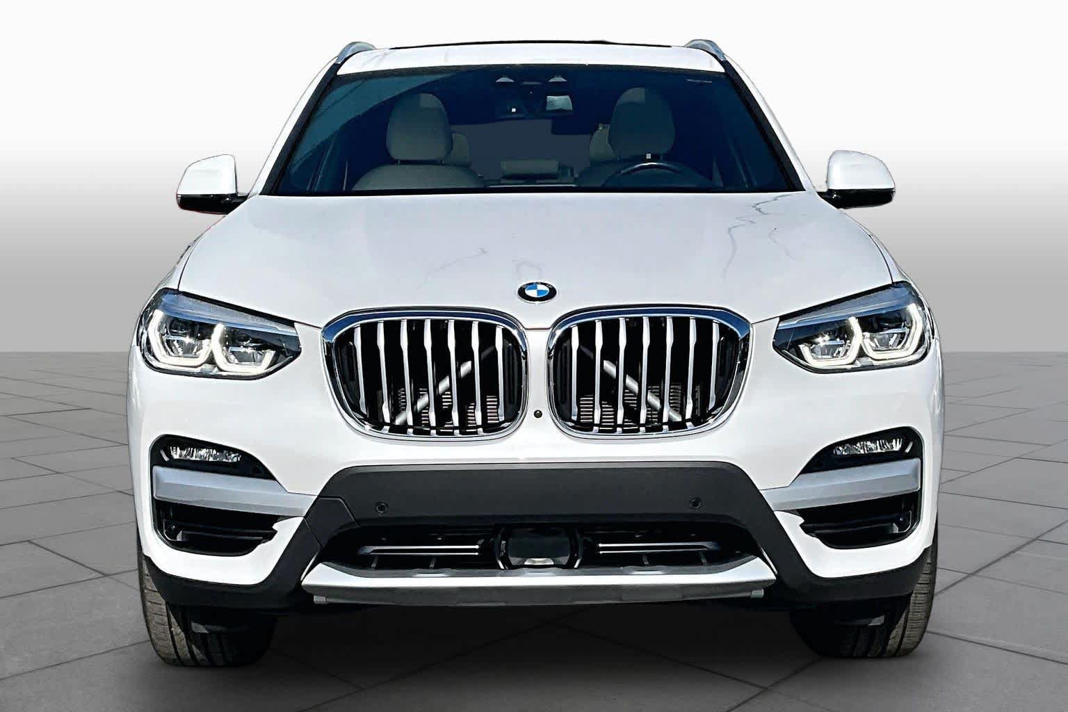 Used 2021 BMW X3 xDrive30e w/ Executive Package AWD/4WD image 4