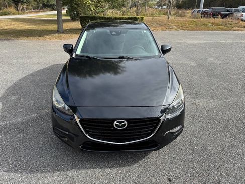 Used 2018 MAZDA MAZDA3 Sport image 2