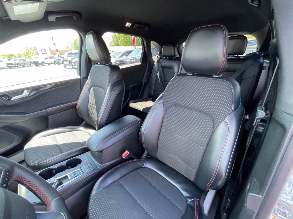 Used 2024 Ford Escape ST-Line AWD/4WD image 17