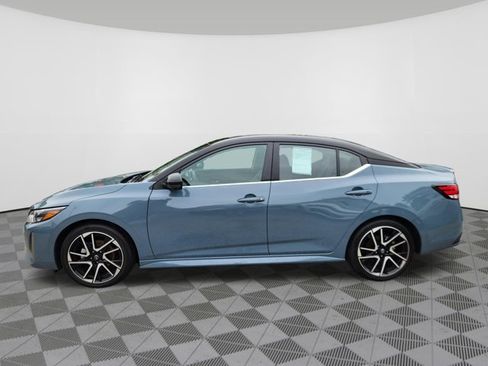 Certified 2025 Nissan Sentra SR w/ SR Premium Package FWD image 5
